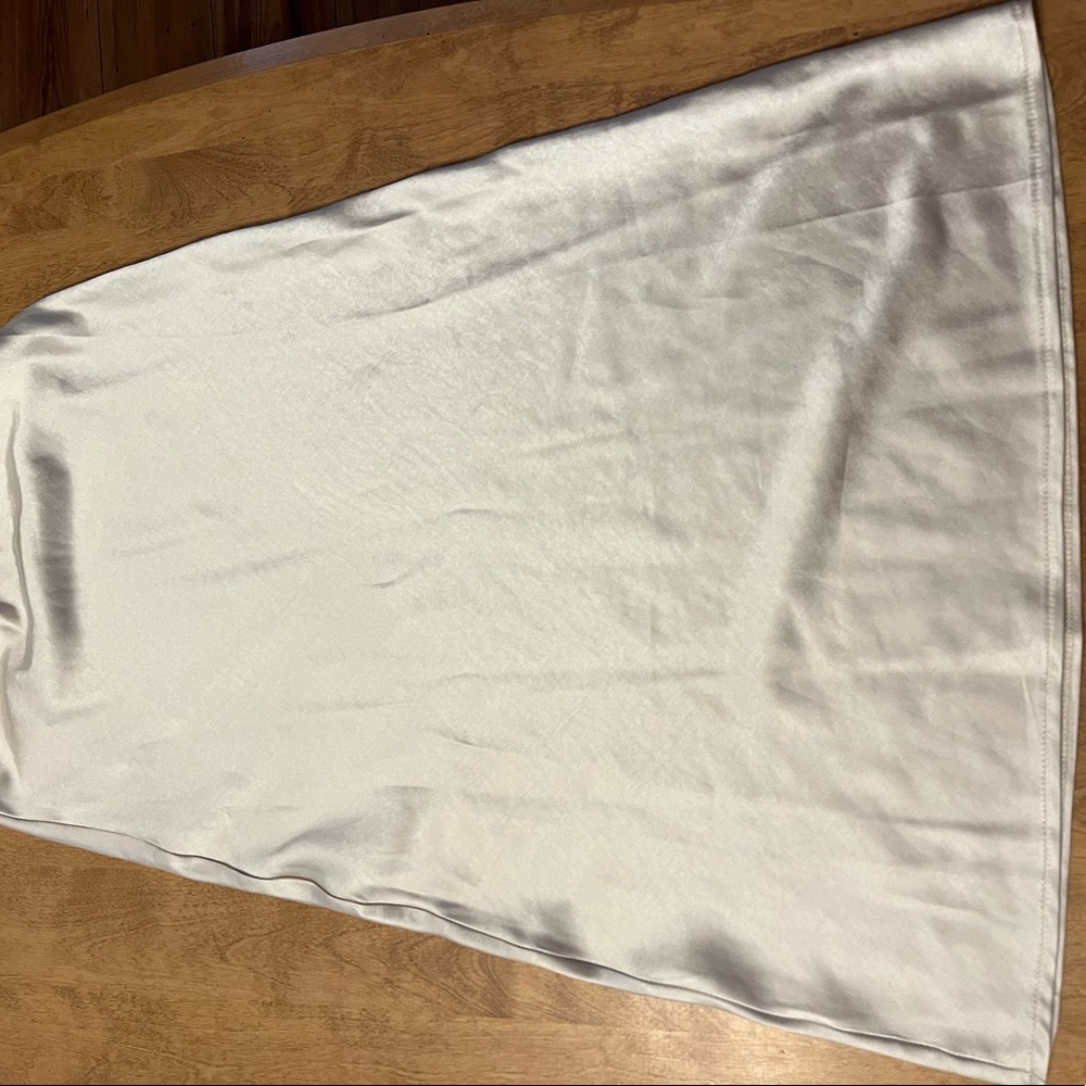 Princess Polly Clara Midi Skirt, US 2 / Champagne, never worn